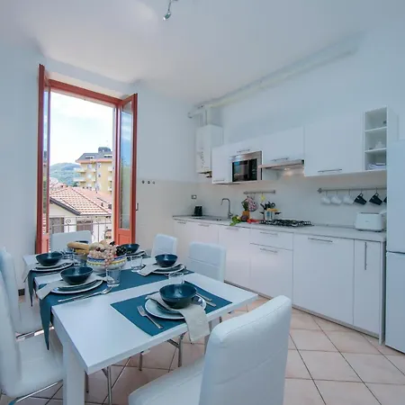 Residenza Oleandro View Center - Happy Apartment Luino