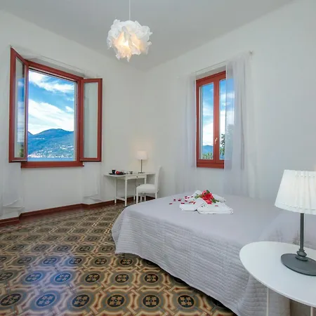 Apartment Residenza Oleandro View Center - Happy Luino