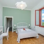 Апартаменты Residenza Oleandro View Center - Happy
